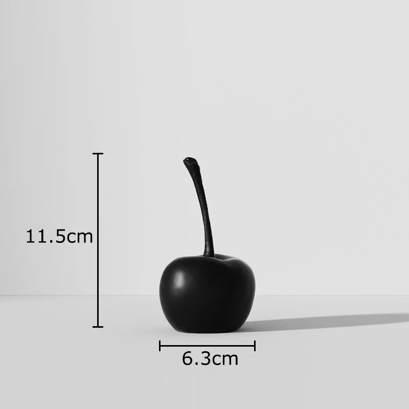 Esculturas Decorativas Frutas Listradas – Maçã e Abacaxi em Resina Minimalista Preto e Branco